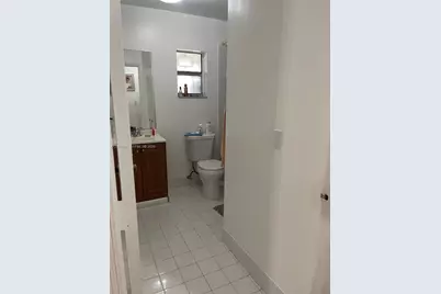 19391 NW 57th Ct, Hialeah, FL 33015 - Photo 12