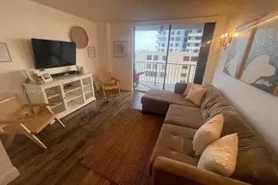 2625 Collins Ave, Miami Beach, FL 33140 - Photo 2