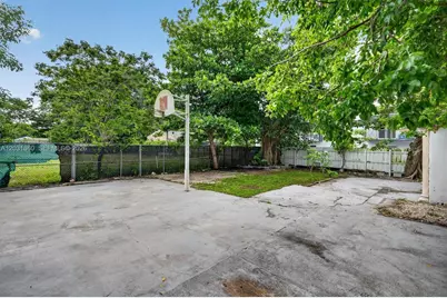 836 NW 29th Ter, Miami, FL 33127 - Photo 22