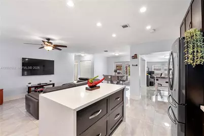 6810 Douglas St, Hollywood, FL 33024 - Photo 16