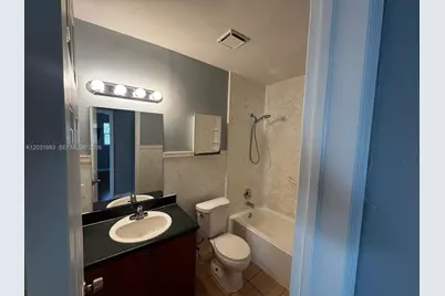 4061 N Dixie Hwy #28, Oakland Park, FL 33334 - Photo 6