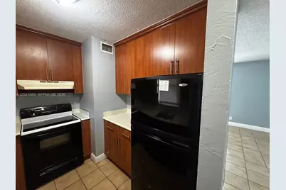 4061 N Dixie Hwy #28, Oakland Park, FL 33334 - Photo 4