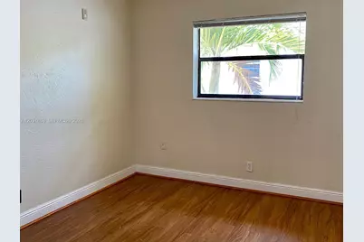 4061 N Dixie Hwy #28, Oakland Park, FL 33334 - Photo 8