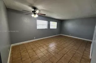 4061 N Dixie Hwy, Oakland Park, FL 33334 - Photo 2