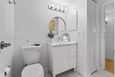 20400 Country Club Dr #203, Aventura, FL 33180 - Photo 12