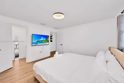 2940 NE 164th St, North Miami Beach, FL 33160 - Photo 24
