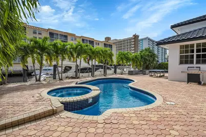 2940 NE 164th St, North Miami Beach, FL 33160 - Photo 36