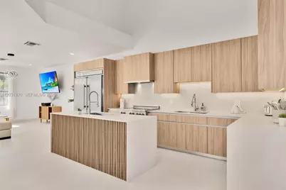2940 NE 164th St, North Miami Beach, FL 33160 - Photo 6