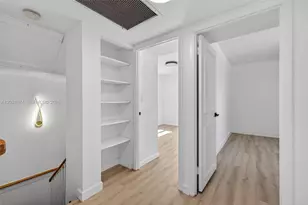 20300 W Country Club Dr, Aventura, FL 33180 - Photo 36