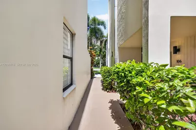 20300 W Country Club Dr #106-3, Aventura, FL 33180 - Photo 54