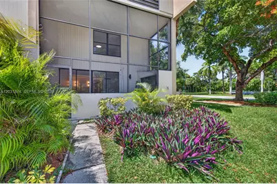 20300 W Country Club Dr #106-3, Aventura, FL 33180 - Photo 24