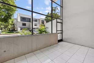 20300 W Country Club Dr, Aventura, FL 33180 - Photo 20