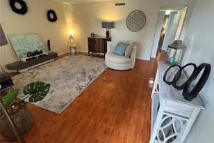 6900 SW 39th St, Davie, FL 33314 - Photo 8