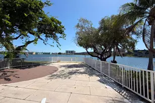 1450 NE 191st St, Miami, FL 33179 - Photo 12