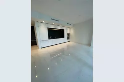 300 Biscayne Blvd Way #2008, Miami, FL 33131 - Photo 8