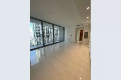 300 Biscayne Blvd Way #2008, Miami, FL 33131 - Photo 10