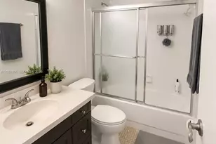 1150 Collins Ave, Miami Beach, FL 33139 - Photo 8