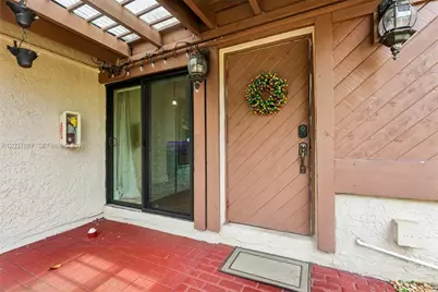 2731 S Parkview Dr, Hallandale Beach, FL 33009 - Photo 4