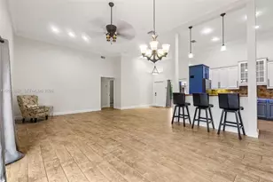 2731 S Parkview Dr, Hallandale Beach, FL 33009 - Photo 10