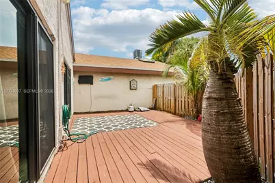 2731 S Parkview Dr, Hallandale Beach, FL 33009 - Photo 32