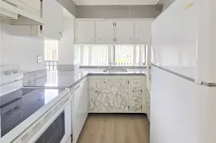 16919 N Bay Rd, Sunny Isles Beach, FL 33160 - Photo 2