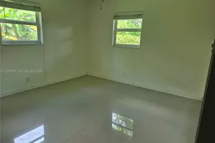 1401 SW 32nd Ct, Fort Lauderdale, FL 33315 - Photo 10