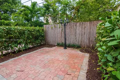 15 Madeira Ave #9, Coral Gables, FL 33134 - Photo 4