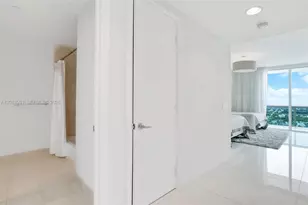2711 S Ocean Dr, Hollywood, FL 33019 - Photo 34