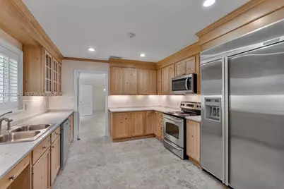 1037 Alfonso Ave, Coral Gables, FL 33146 - Photo 44