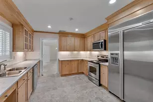 1037 Alfonso Ave, Coral Gables, FL 33146 - Photo 44