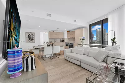 45 SW 9th St #2901, Miami, FL 33130 - Photo 6