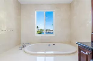 2445 SE 8th St, Pompano Beach, FL 33062 - Photo 24