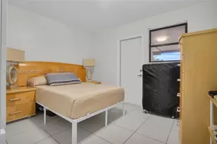 855 W 70 Pl, Hialeah, FL 33014 - Photo 16
