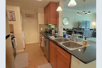 2000 N Bayshore Dr #525, Miami, FL 33137 - Photo 4