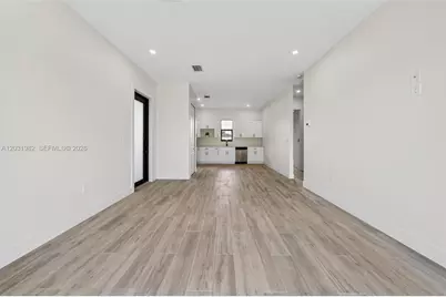 2622 22 Avenue SE, Naples, FL 34117 - Photo 32