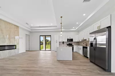 2622 22 Avenue SE, Naples, FL 34117 - Photo 10