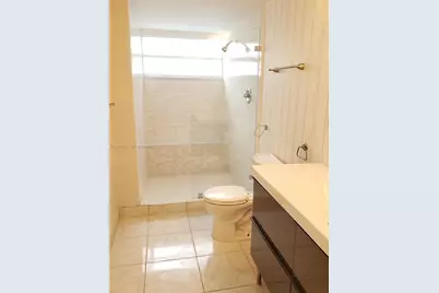 100 Golden Isles Dr #PH 7, Hallandale Beach, FL 33009 - Photo 10
