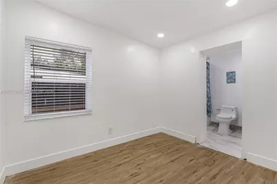 2290 Rutland St, Opa-Locka, FL 33054 - Photo 12