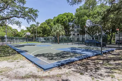 445 SW 11th St #102, Miami, FL 33130 - Photo 26