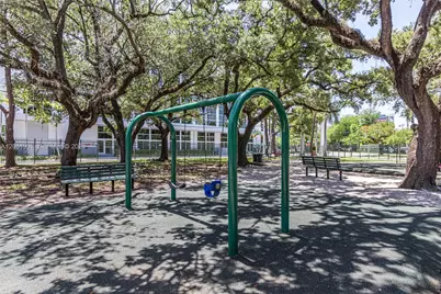 445 SW 11th St #102, Miami, FL 33130 - Photo 24