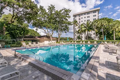 3150 N Palm Aire Dr #705, Pompano Beach, FL 33069 - Photo 18