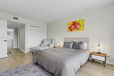 3150 N Palm Aire Dr #705, Pompano Beach, FL 33069 - Photo 10