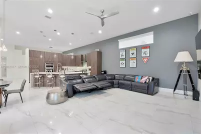 2235 SW 105th Ter, Davie, FL 33324 - Photo 14