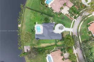 2235 SW 105th Terrace, Davie, FL 33324 - Photo 6