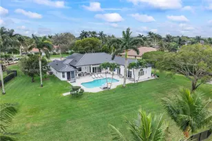2235 SW 105th Terrace, Davie, FL 33324 - Photo 8