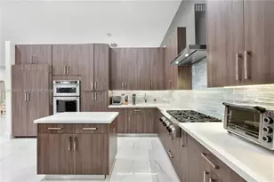 2235 SW 105th Terrace, Davie, FL 33324 - Photo 18