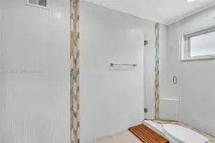 19901 Highland Lakes Blvd, Miami, FL 33179 - Photo 24