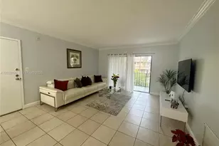 10413 N Kendall Dr, Miami, FL 33176 - Photo 2