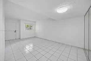 800 SW 104th Ct, Miami, FL 33174 - Photo 4