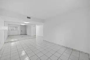 800 SW 104th Ct, Miami, FL 33174 - Photo 2